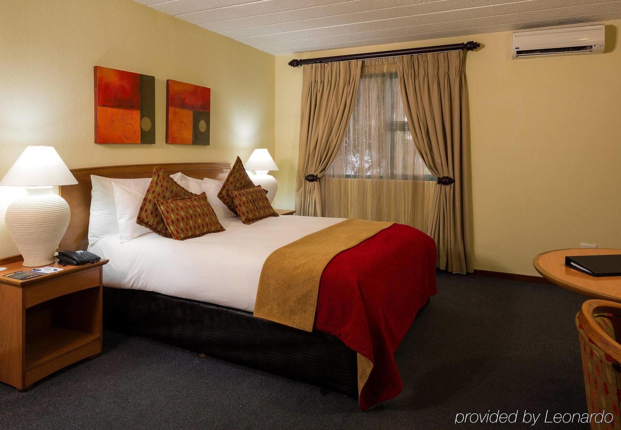 Protea Hotel By Marriott Polokwane Landmark מראה חיצוני תמונה